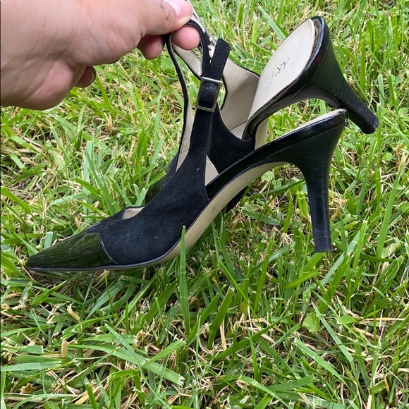 🎄🎄🎄🎉Anne Klein tuxedo black heels🖤 - Picture 5 of 10